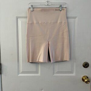 2 Juicy Couture Woman's Seamless Beige/Black Shaping Shorts Sz XL